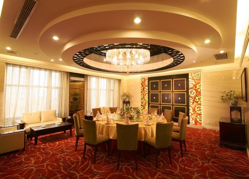 Sofitel Shanghai North Bund المطعم الصورة